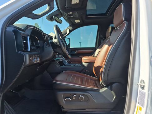 Used 2026 GMC Sierra 3500 Denali Ultimate AWD/4WD image 17