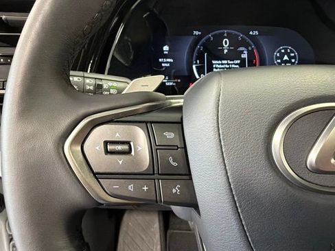 Used 2025 Lexus RX 350 AWD image 14