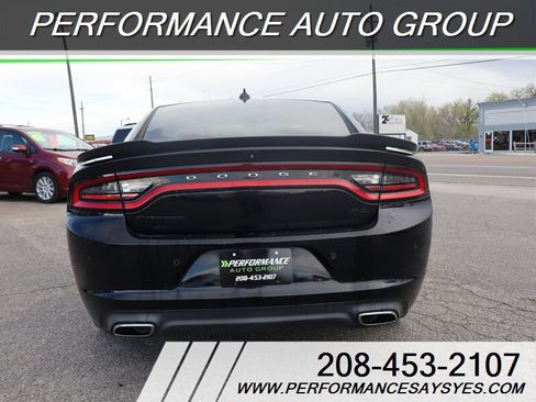 Used 2016 Dodge Charger R/T w/ Plus Group image 4