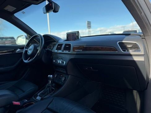 Used 2018 Audi Q3 2.0T Premium Plus image 17