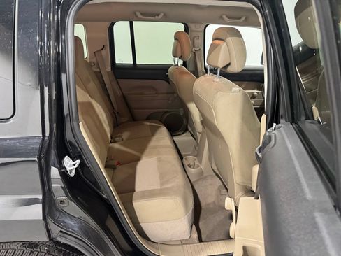 Used 2016 Jeep Patriot Sport FWD image 20