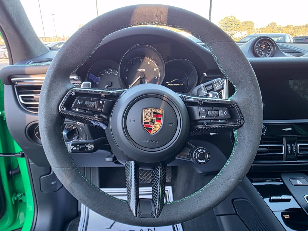 Used 2025 Porsche Macan GTS AWD/4WD image 22
