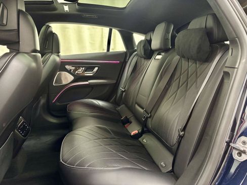 Used 2023 Mercedes-Benz EQS 580 4MATIC Sedan image 21