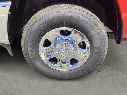 New 2026 RAM 2500 Tradesman w/ Chrome Appearance Group AWD/4WD image 15