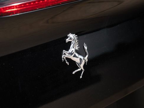 Used 2023 Ferrari Portofino M RWD image 23