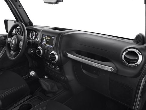Used 2016 Jeep Wrangler Sahara w/ Connectivity Group AWD/4WD image 22