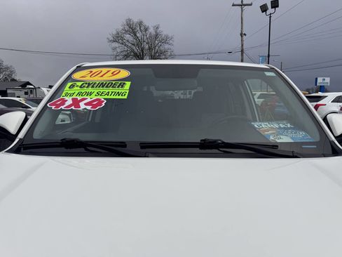 Used 2019 Toyota 4Runner SR5 image 11