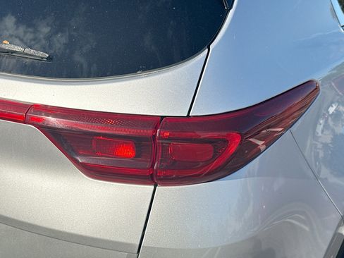 Used 2020 Kia Sportage LX image 25