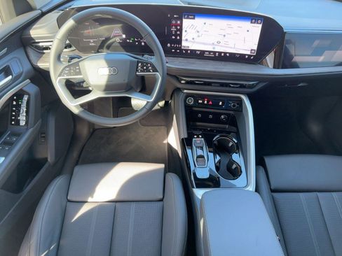 New 2025 Audi Q5 Prestige image 27