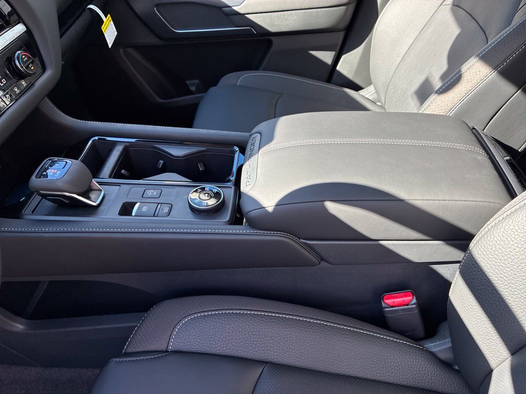 New 2026 Nissan Pathfinder SL AWD/4WD image 24