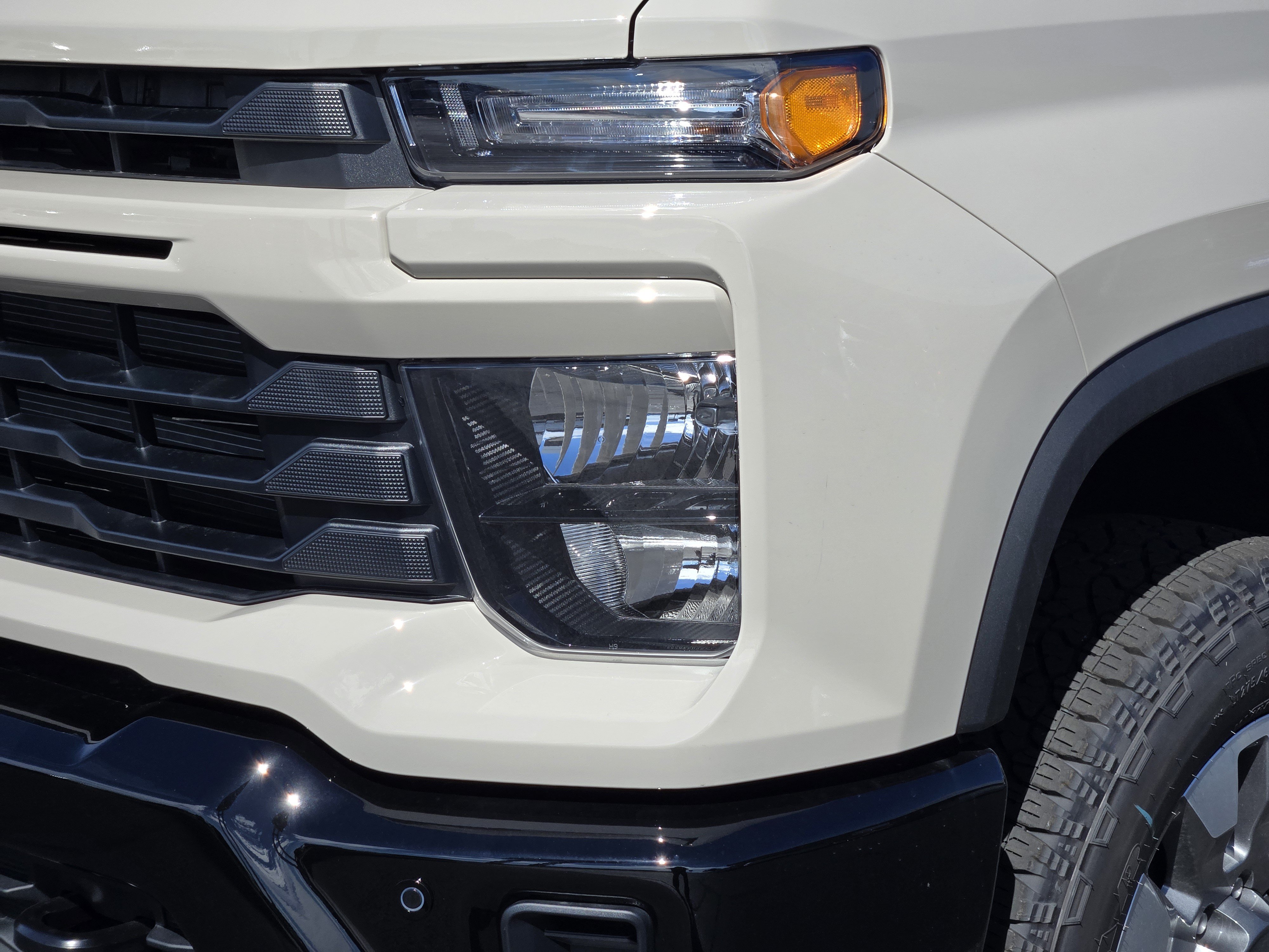 New 2026 Chevrolet Silverado 2500 Custom w/ Custom Value Package AWD/4WD image 6