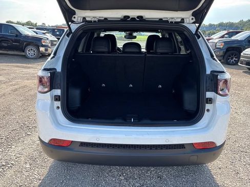 Used 2025 Jeep Compass Limited AWD/4WD image 21