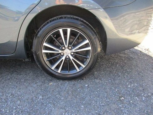 Used 2018 Toyota Corolla LE w/ LE Premium Package FWD image 15