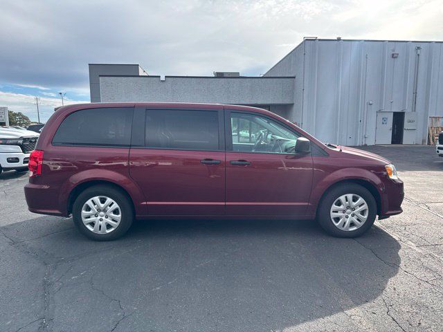 Used 2019 Dodge Grand Caravan SE w/ UConnect Hands-Free Group FWD image 12