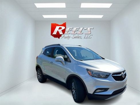 Used 2018 Buick Encore Sport Touring AWD/4WD image 3