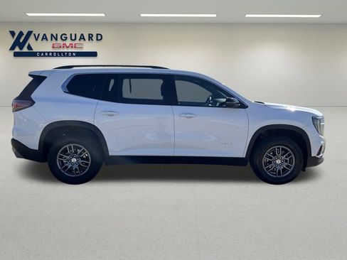 Used 2025 GMC Acadia Elevation image 8