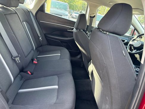 Used 2025 Hyundai Sonata SEL FWD image 12
