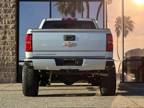 Used 2018 Chevrolet Silverado 1500 Custom w/ Trailering Package image 10