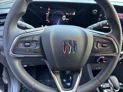 Used 2025 Buick Encore GX Preferred FWD image 27