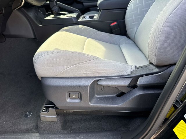 Used 2025 Toyota Tacoma SR5 RWD image 19