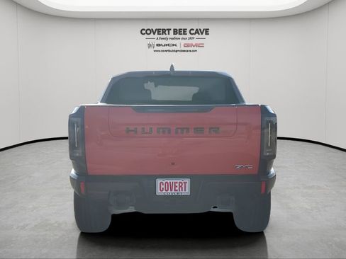 New 2025 GMC Hummer EV 2X w/ LPO, Dark Essentials Package image 8