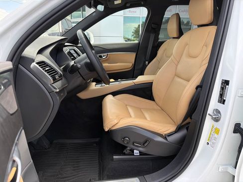 Used 2024 Volvo XC90 B6 Ultimate AWD/4WD image 10