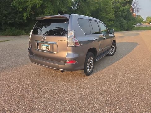 Used 2016 Lexus GX 460 Luxury w/ Preferred Accessory Package AWD/4WD image 15