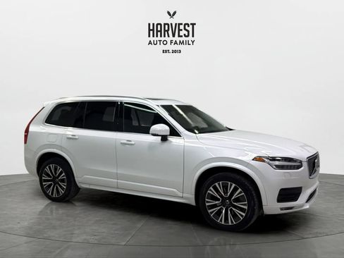 Used 2021 Volvo XC90 T6 Momentum w/ Climate Package AWD/4WD image 9