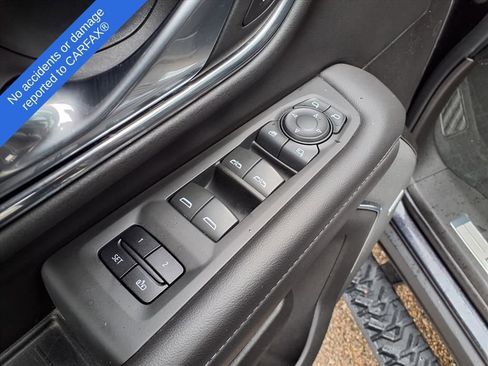 Used 2023 Chevrolet Tahoe Z71 w/ Luxury Package image 17