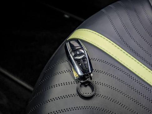 Used 2020 Aston Martin DB11 AMR RWD image 79
