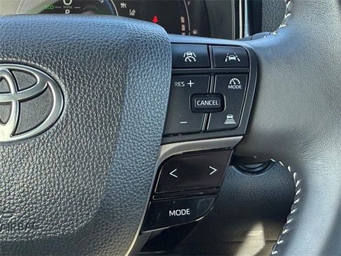 Used 2025 Toyota Camry XSE image 14