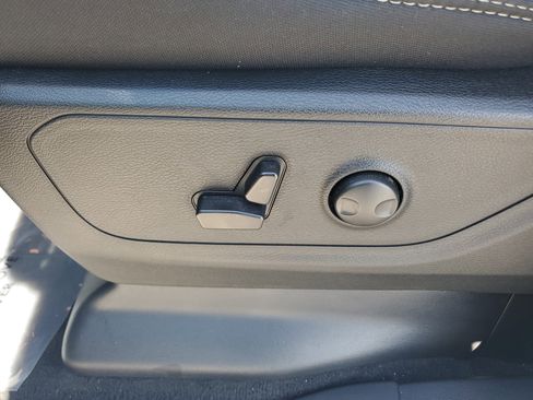 Used 2025 RAM 1500 Big Horn image 12