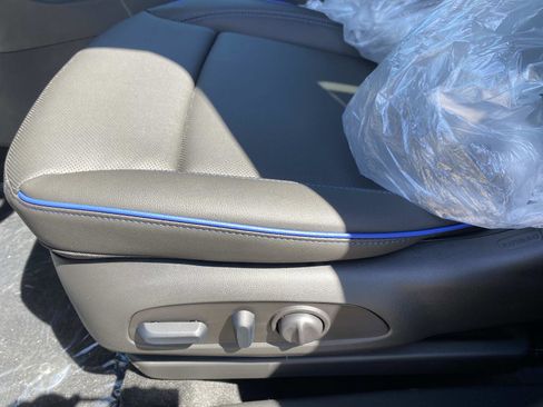 New 2026 Buick Encore GX Sport Touring AWD/4WD image 8