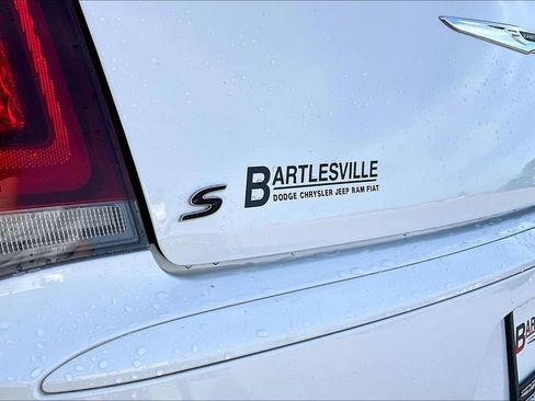 Used 2017 Chrysler 300 S AWD/4WD image 11