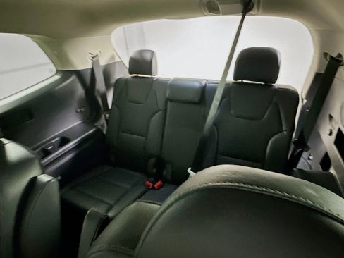 Used 2025 Kia Telluride S image 30
