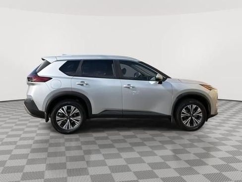Used 2023 Nissan Rogue SV w/ SV Premium Package AWD/4WD image 2