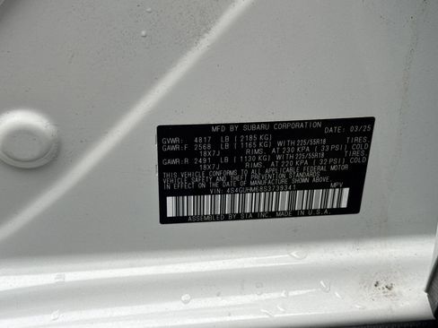 Certified 2025 Subaru Crosstrek 2.5i Limited w/ Crosstrek Mirror Package image 32