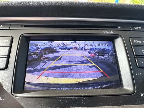 Used 2017 Kia Optima LX image 22