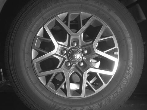 Used 2025 Jeep Wrangler Sahara image 14