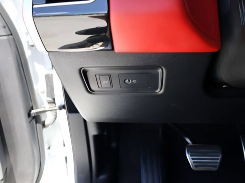 Used 2022 Land Rover Range Rover Sport HST AWD/4WD image 33