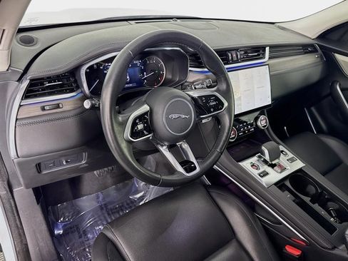 Used 2023 Jaguar F-PACE S image 9