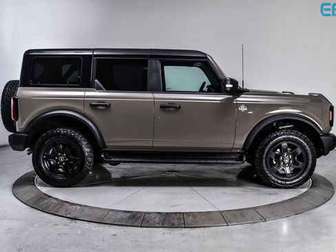 Used 2025 Ford Bronco Outer Banks image 7