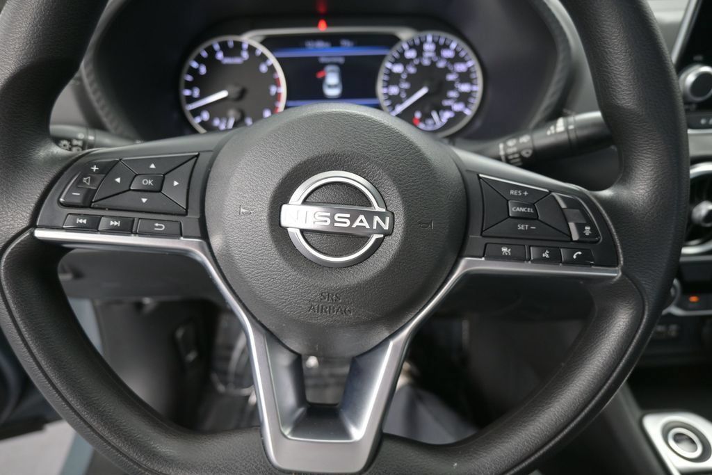 Used 2024 Nissan Sentra SV FWD image 35