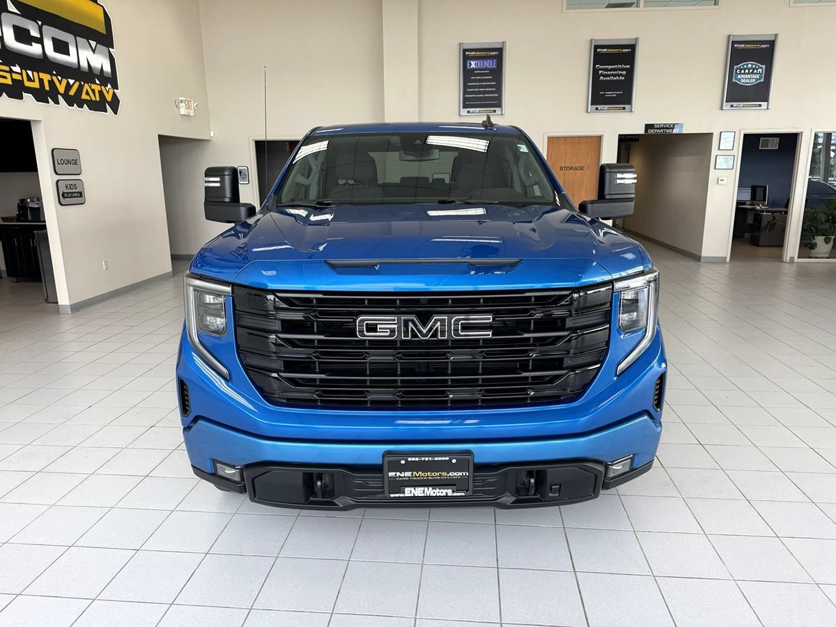 Used 2022 GMC Sierra 1500 Elevation AWD/4WD image 3