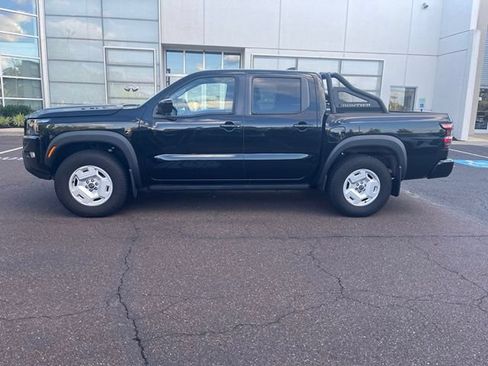 Used 2024 Nissan Frontier SV w/ Hardbody Edition AWD/4WD image 6