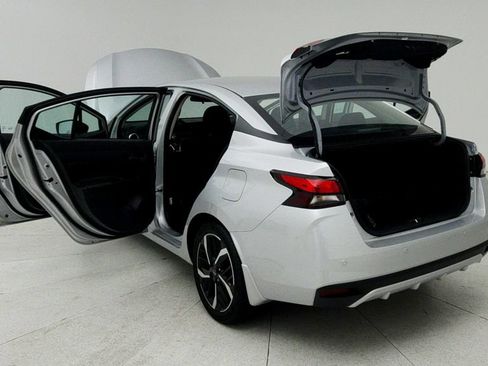 Used 2025 Nissan Versa SR w/ Trunk Package FWD image 12