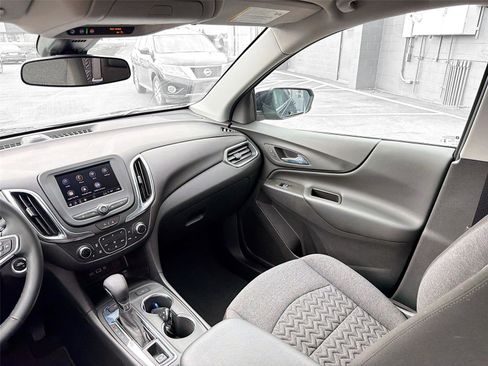 Used 2024 Chevrolet Equinox LT image 23