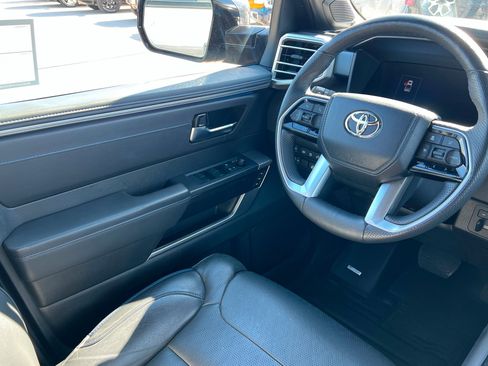 Used 2024 Toyota Tundra Platinum AWD/4WD image 12