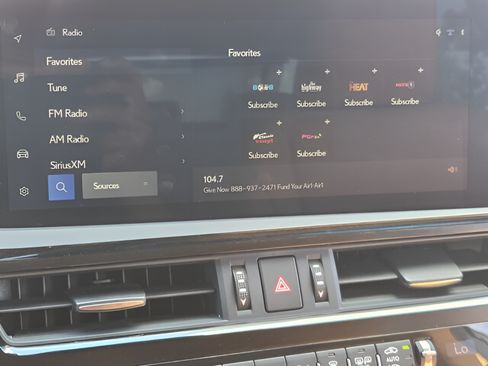 Used 2023 Lexus ES 350 w/ Premium Package FWD image 17