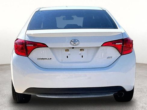 Used 2018 Toyota Corolla SE FWD image 4